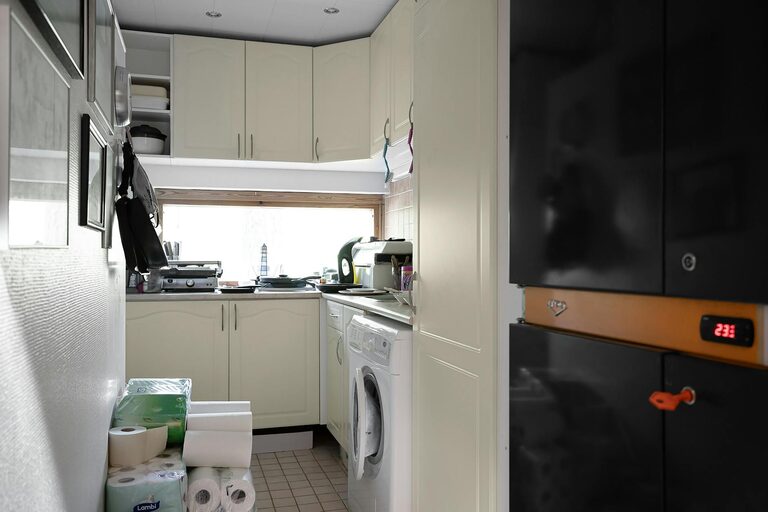 Sfaturi practice pentru organizarea eficientă a unei bucătării mici